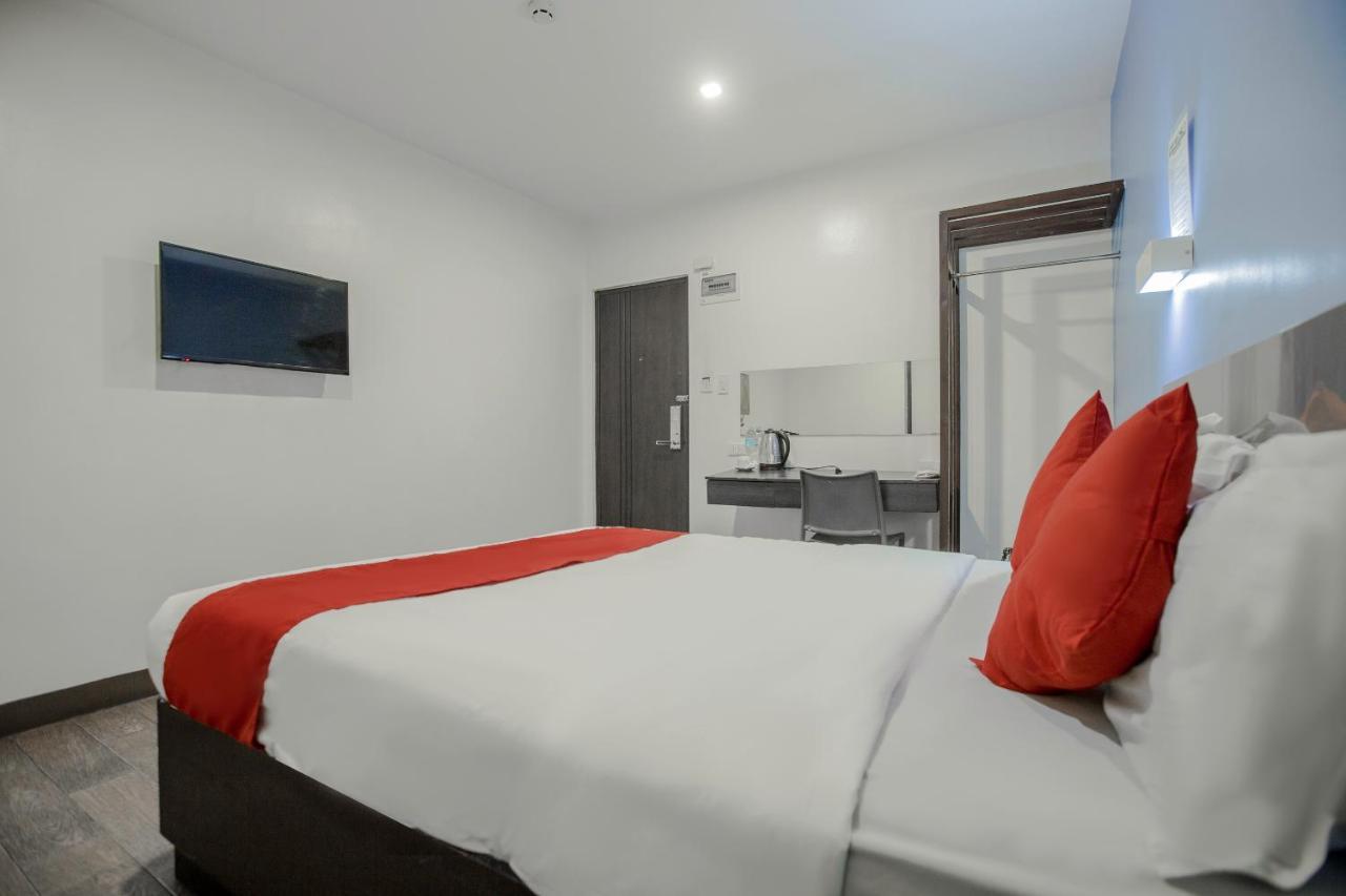 Oyo 637 Fox Hotel Quezón by Eksteriør bilde