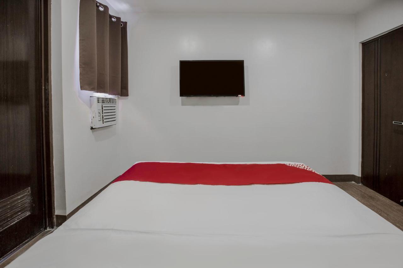 Oyo 637 Fox Hotel Quezón by Eksteriør bilde