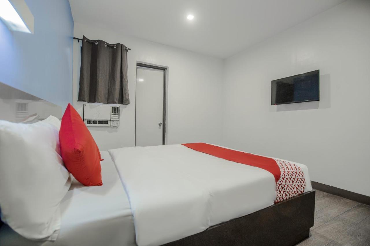 Oyo 637 Fox Hotel Quezón by Eksteriør bilde