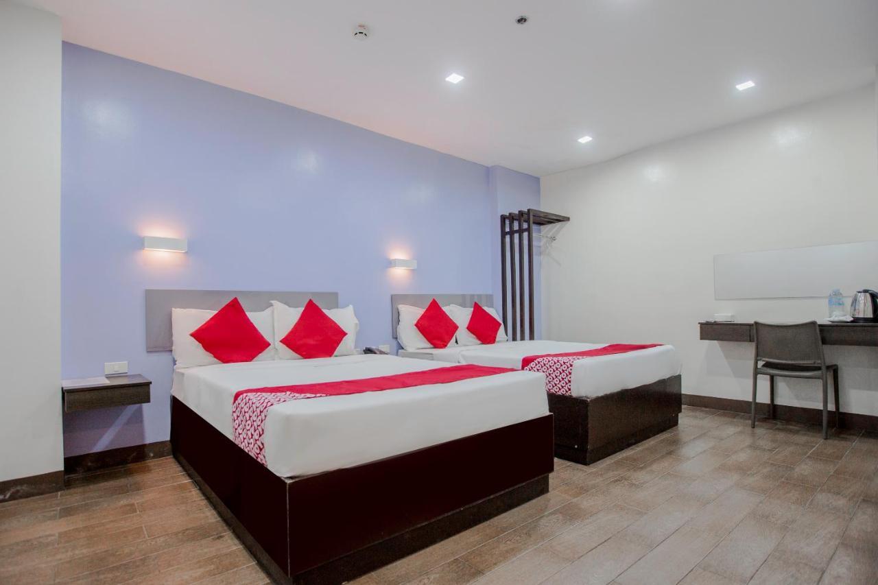 Oyo 637 Fox Hotel Quezón by Eksteriør bilde